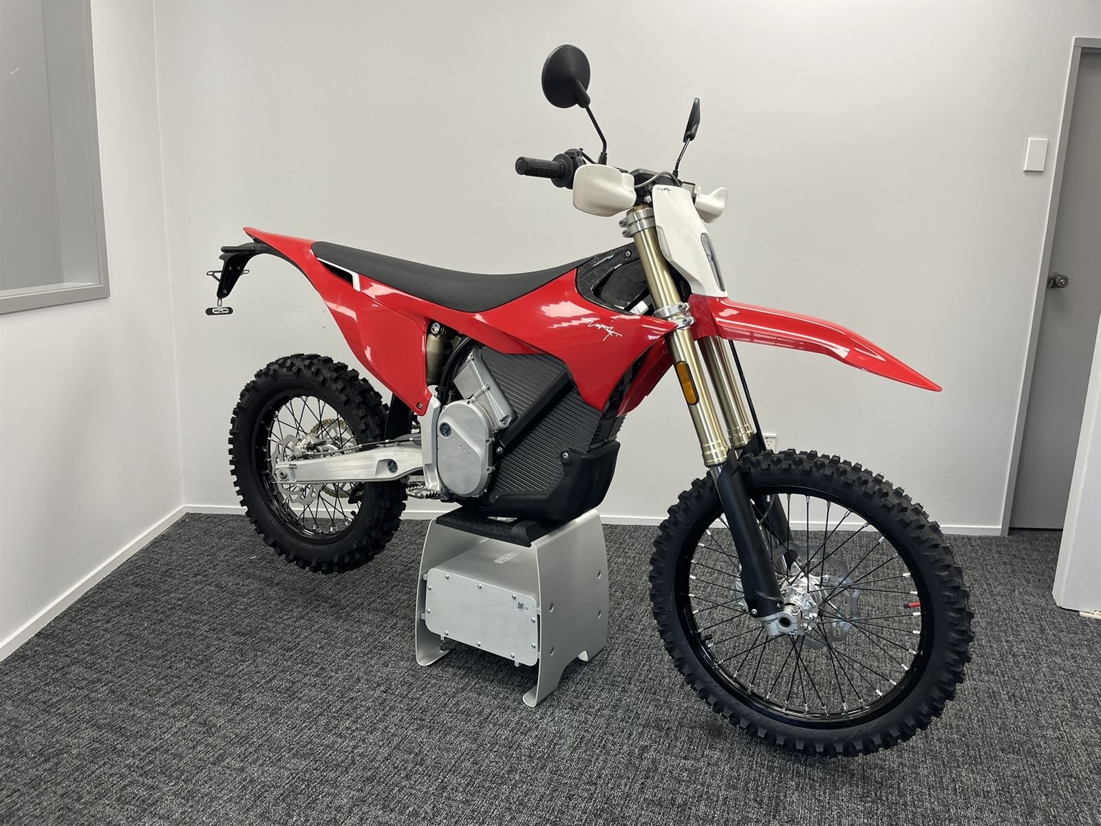 Stark VARG Alpha MX-19 80HP Electric Motorcycle